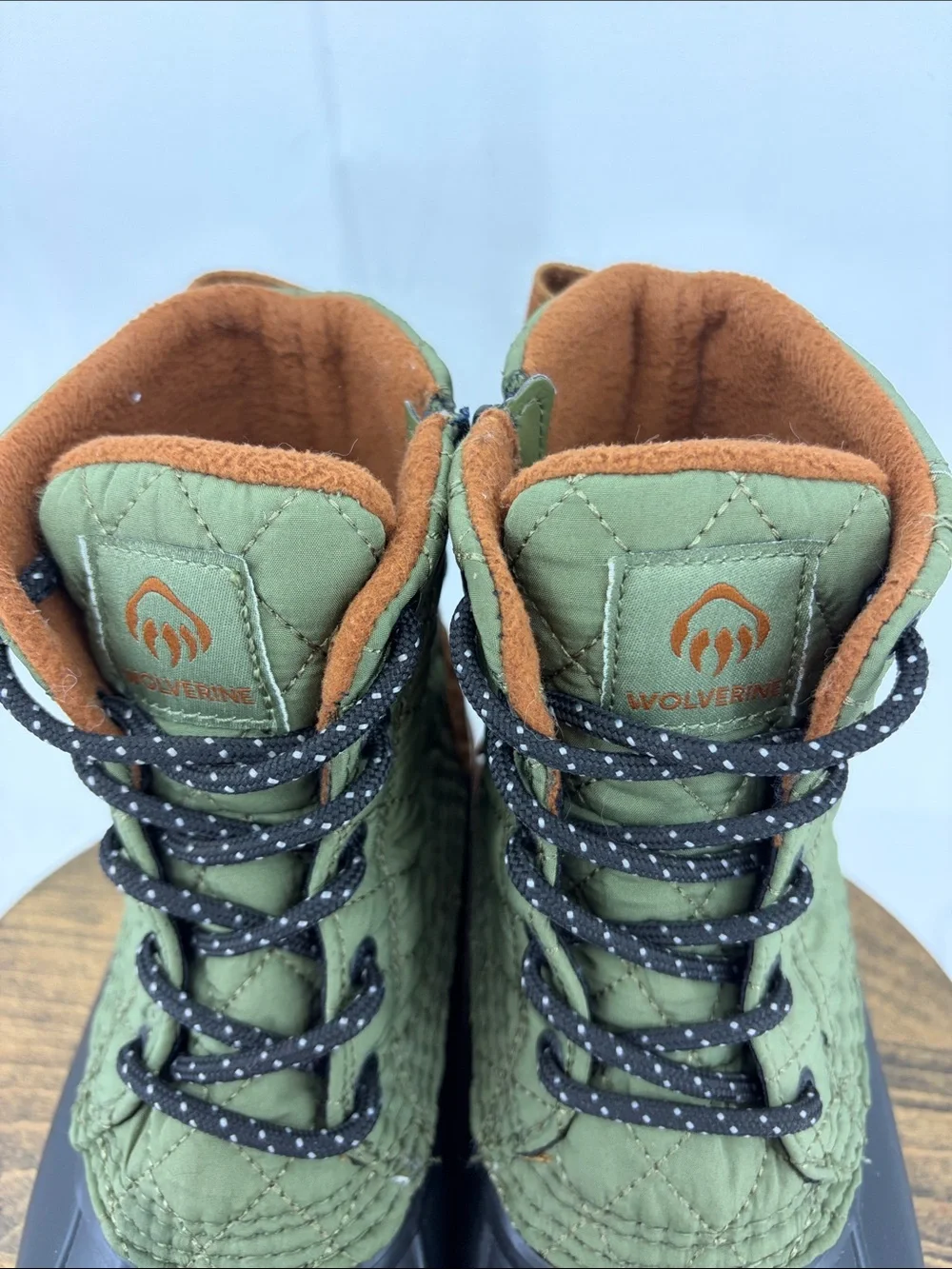 EUC Wolverine Womens Torrent Heritage Olive Quilted Side-zip Duck Boot, sz 8.5